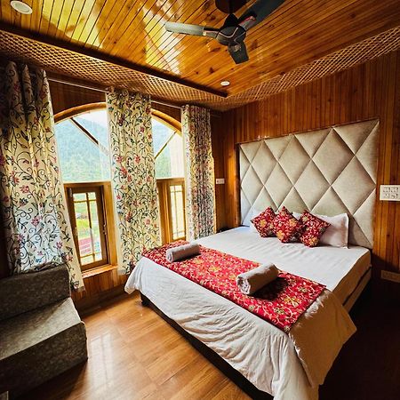 Frosty Mountain Resort Pahalgam Bagian luar foto