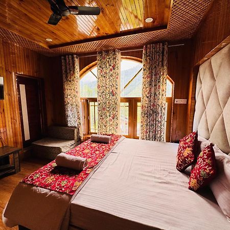 Frosty Mountain Resort Pahalgam Bagian luar foto
